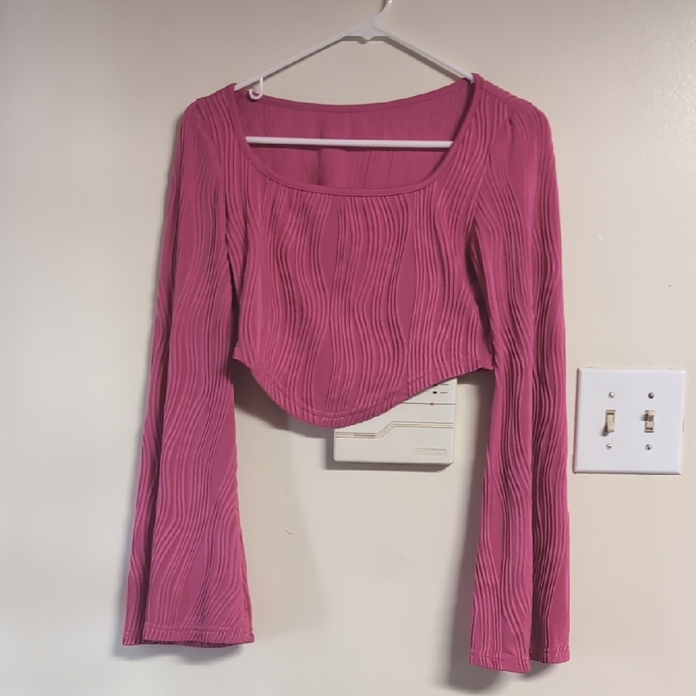 Pink Ribbed Crop Top with Bell‎ Sleeves